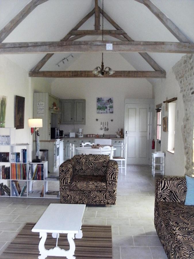 Gite De L'Octroy Poitou Oiron Екстериор снимка
